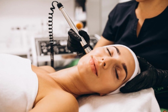 AWARDS AND CERTIFICATIONS OF BEST SKIN SPECIALIST IN MUMBAI