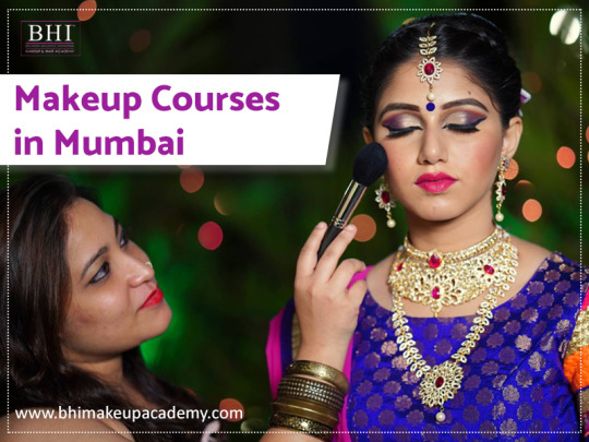 How to Find the Best Makeup Course in 2022