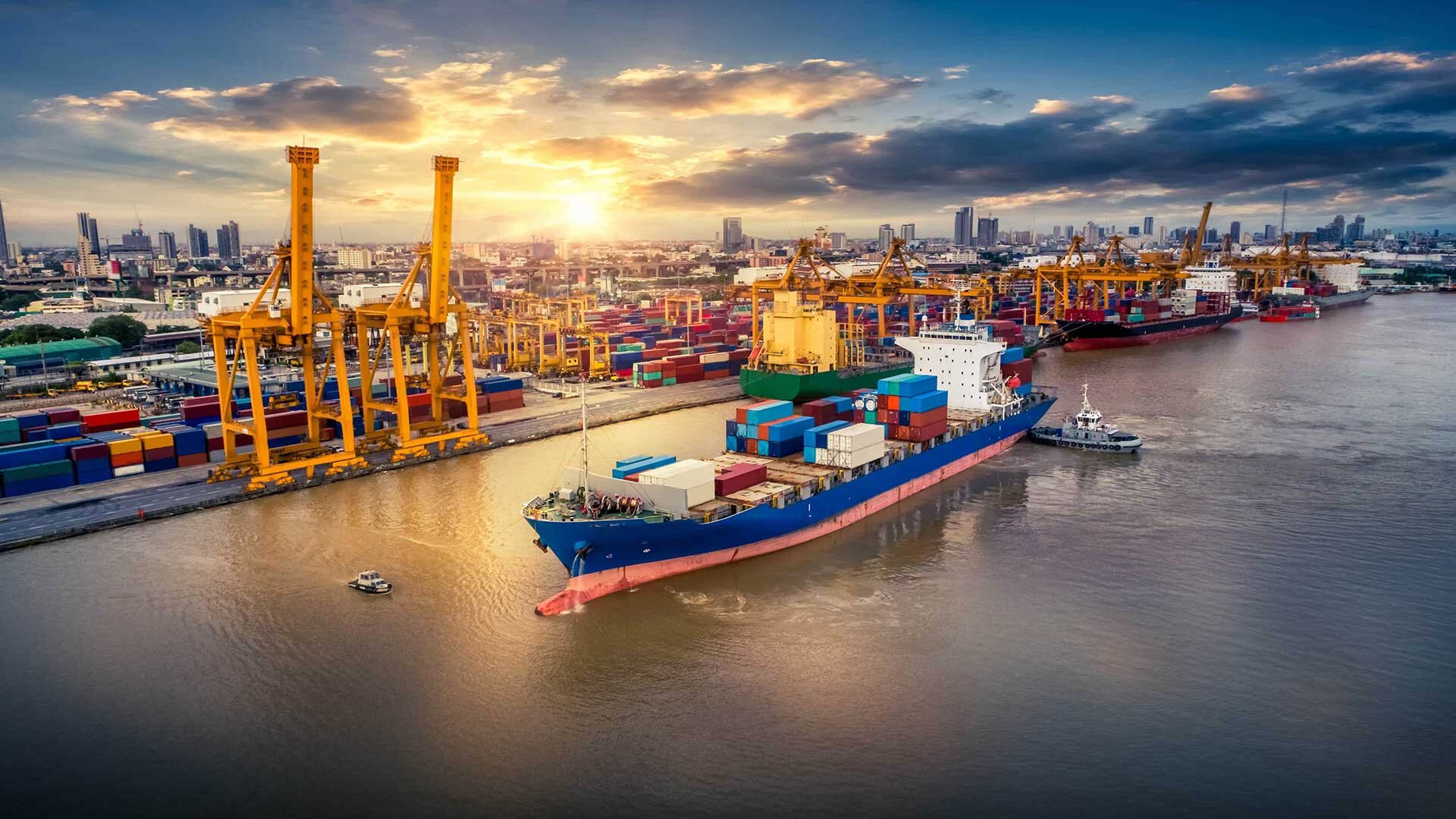 The Advantages of Using Al Bahr Al Fakher for Shipping from Dubai Ports to Iran