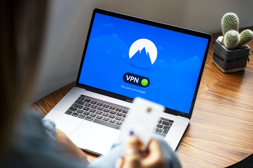 VPN Dasar: Apa itu VPN & Bagaimana Cara Kerjanya?
