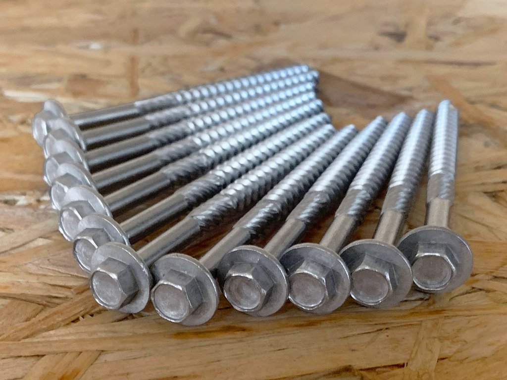 Outdoor Screws
