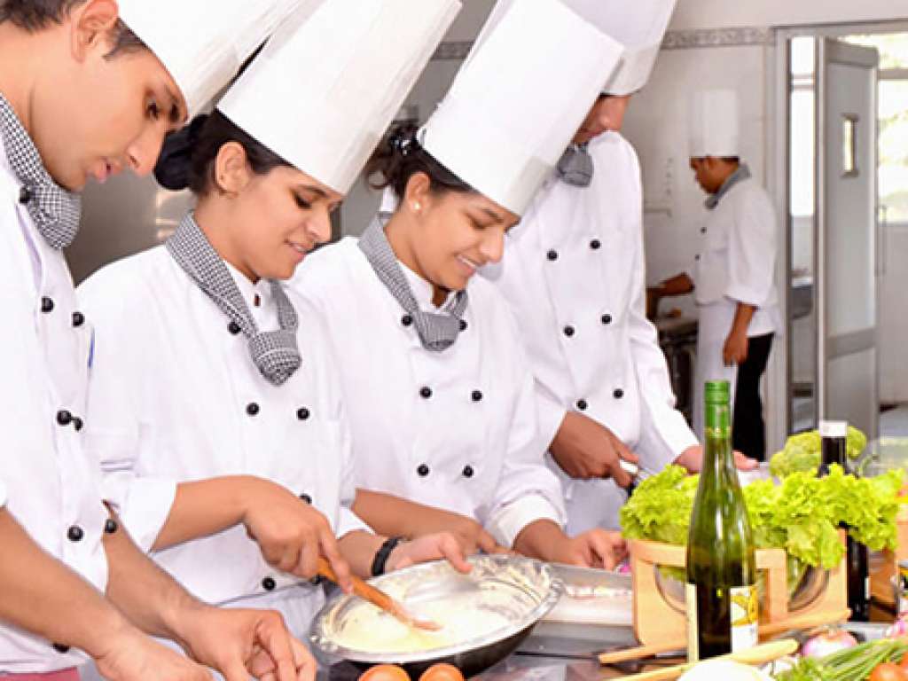 Career opportunity through international  hotel management course