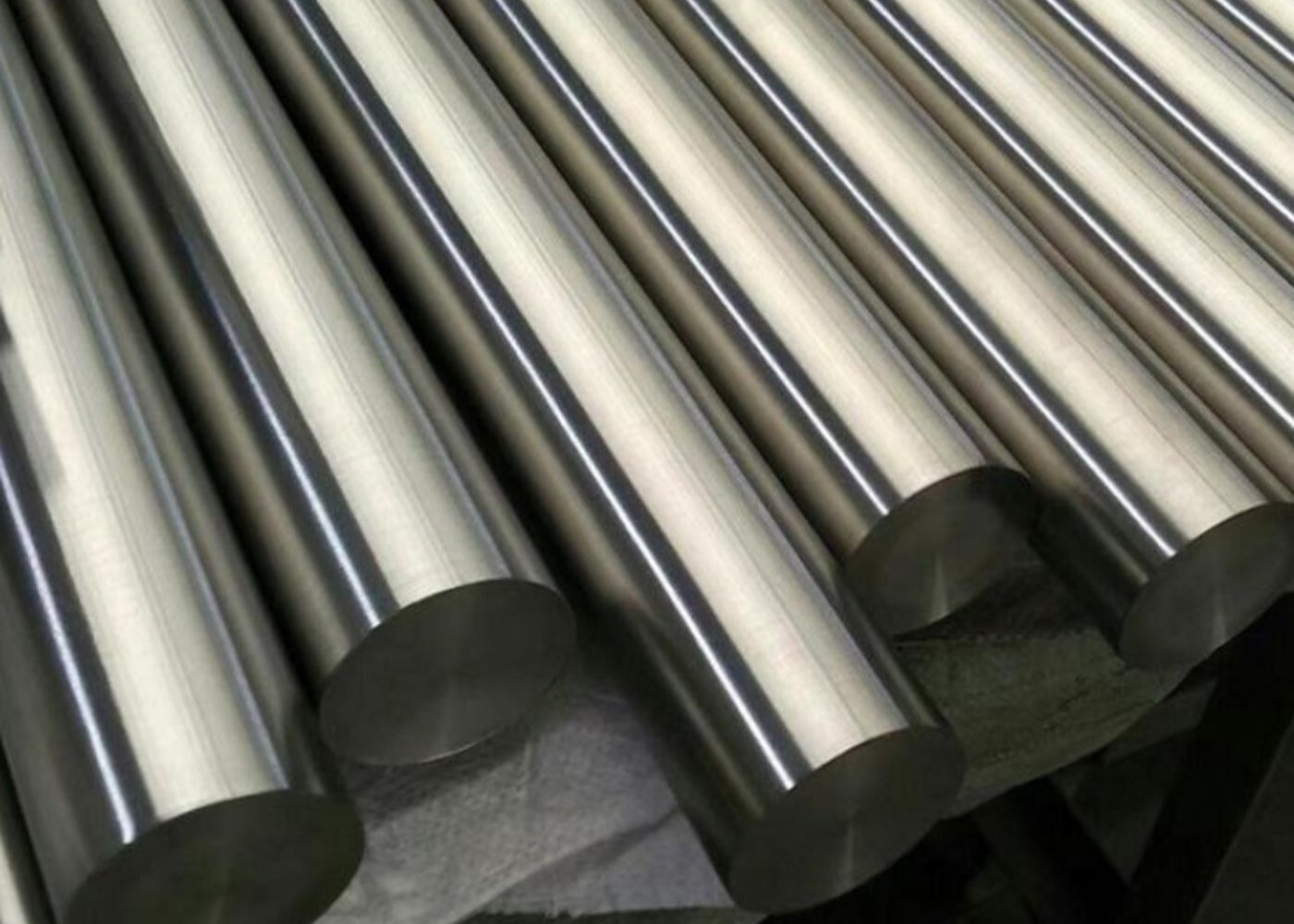 What are Round Bars? Exploring From Advantages to Uses