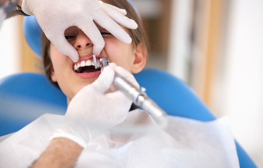 Noblesville Family Dentistry: The Pros and Cons of Dental Implants