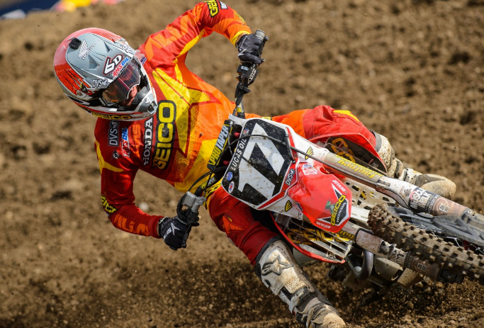 How do Dirt Bikes for Kids contrast from Adults Bikes? 