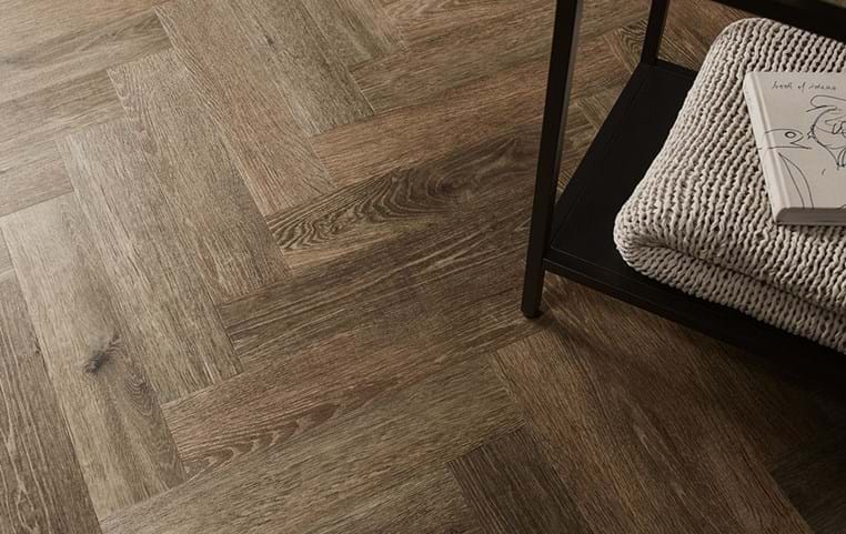 Oak Vinyl Flooring Dubai