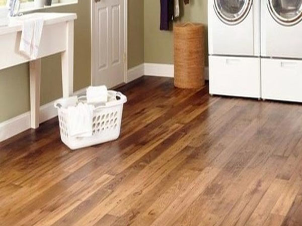 Vinyl Wooden Flooring In Dubai