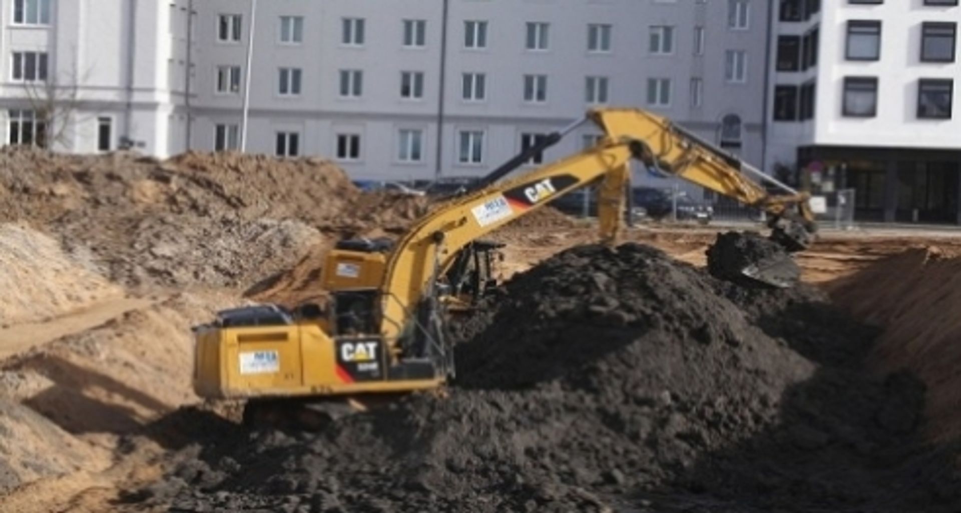 Pros and Cons of Buying off the Plan