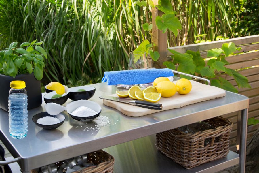 How to Look for a Stainless Steel Bench Online Safely