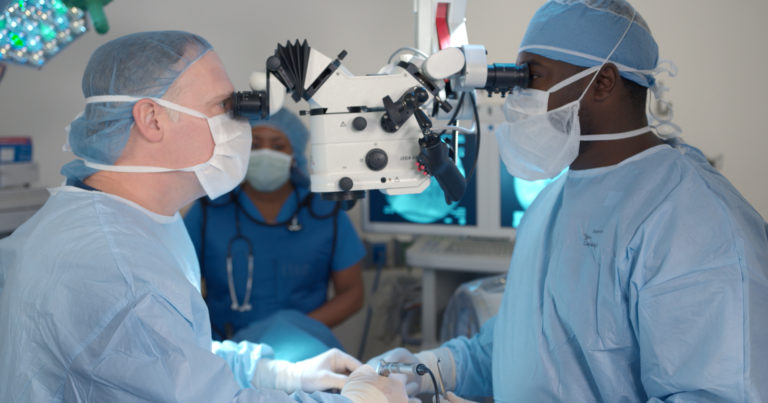 How To Choose Hip Replacement Doctors
