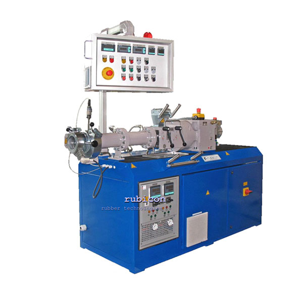 Precision in Polymer Processing: How Plastic Extruder Manufacturers Are Shaping Industries