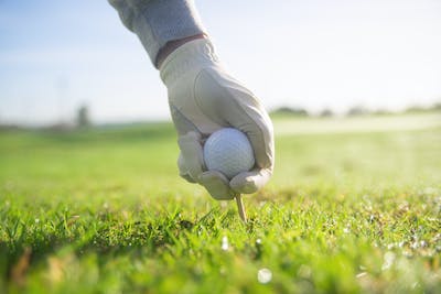 Comparing Srixon Soft Feel and AD333 Golf Balls: Which is Right for you?"