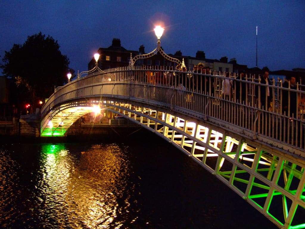 Airline tickets to Dublin