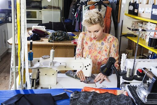 How To Adequately Maintain Your Sewing Machine?