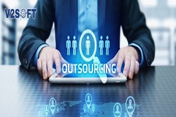 How Application Outsourcing Trends Are Transforming IT Operations in 2025