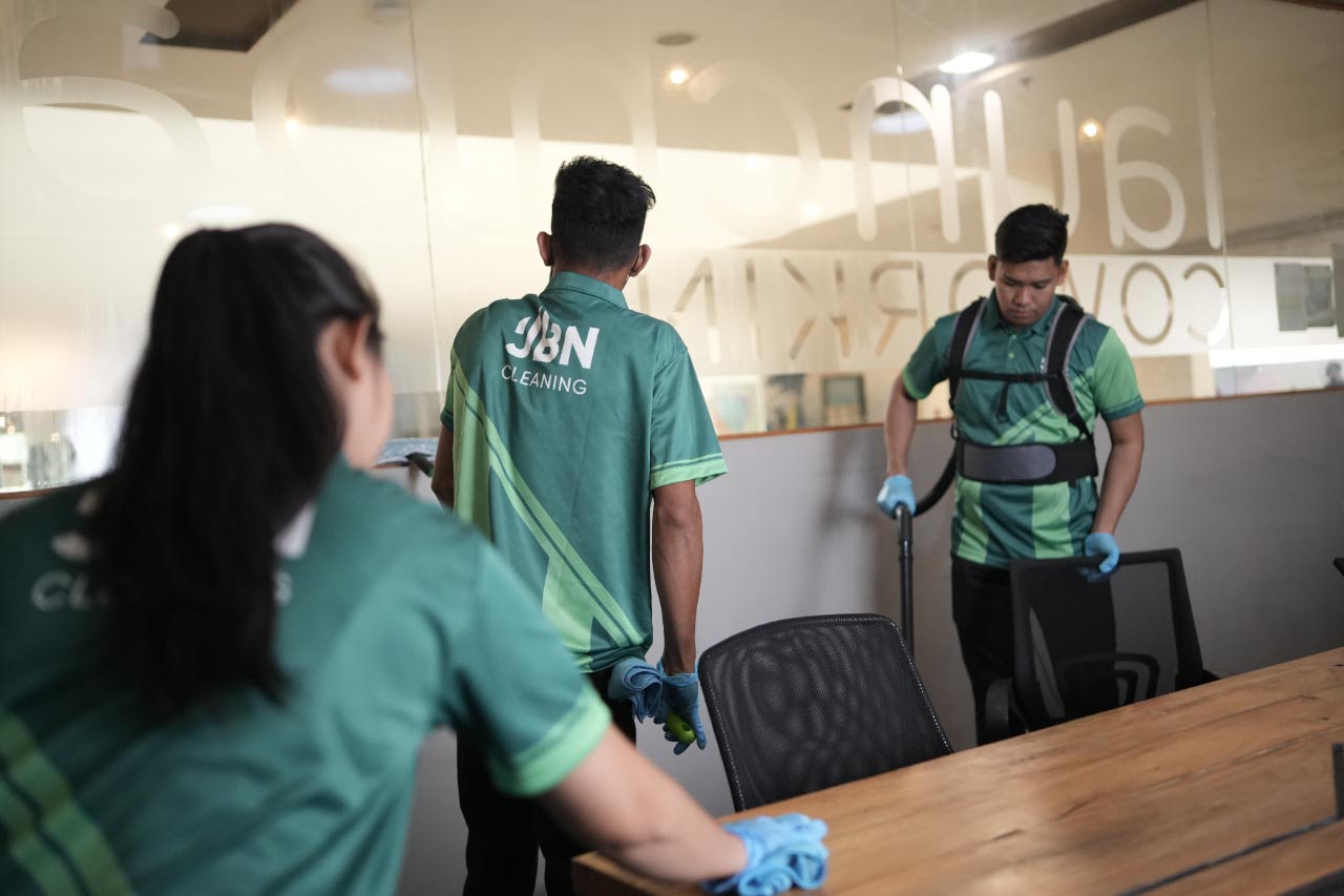 Creating a Healthy Work Environment: Exploring the Advantages of Regular Cleaning in Parramatta