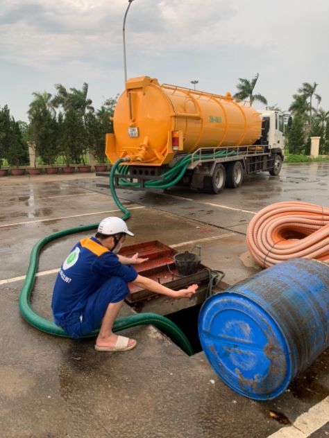 Tại sao cần hút hầm cầu?