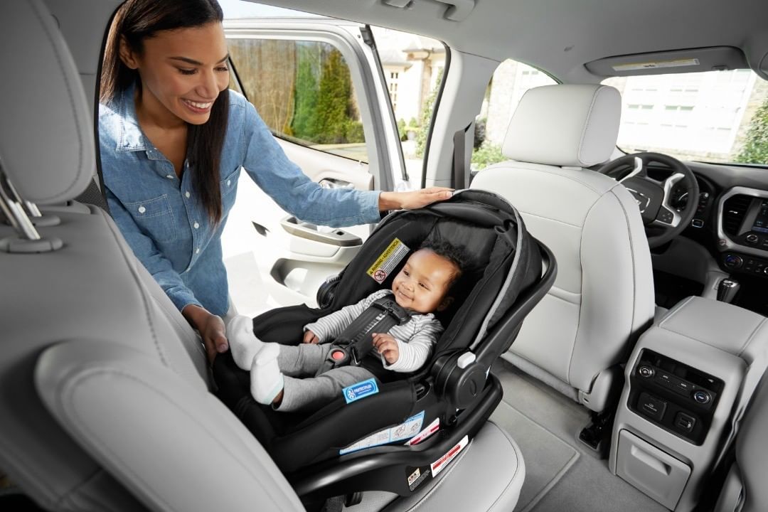 Lightweight Infant Car Seat Review
