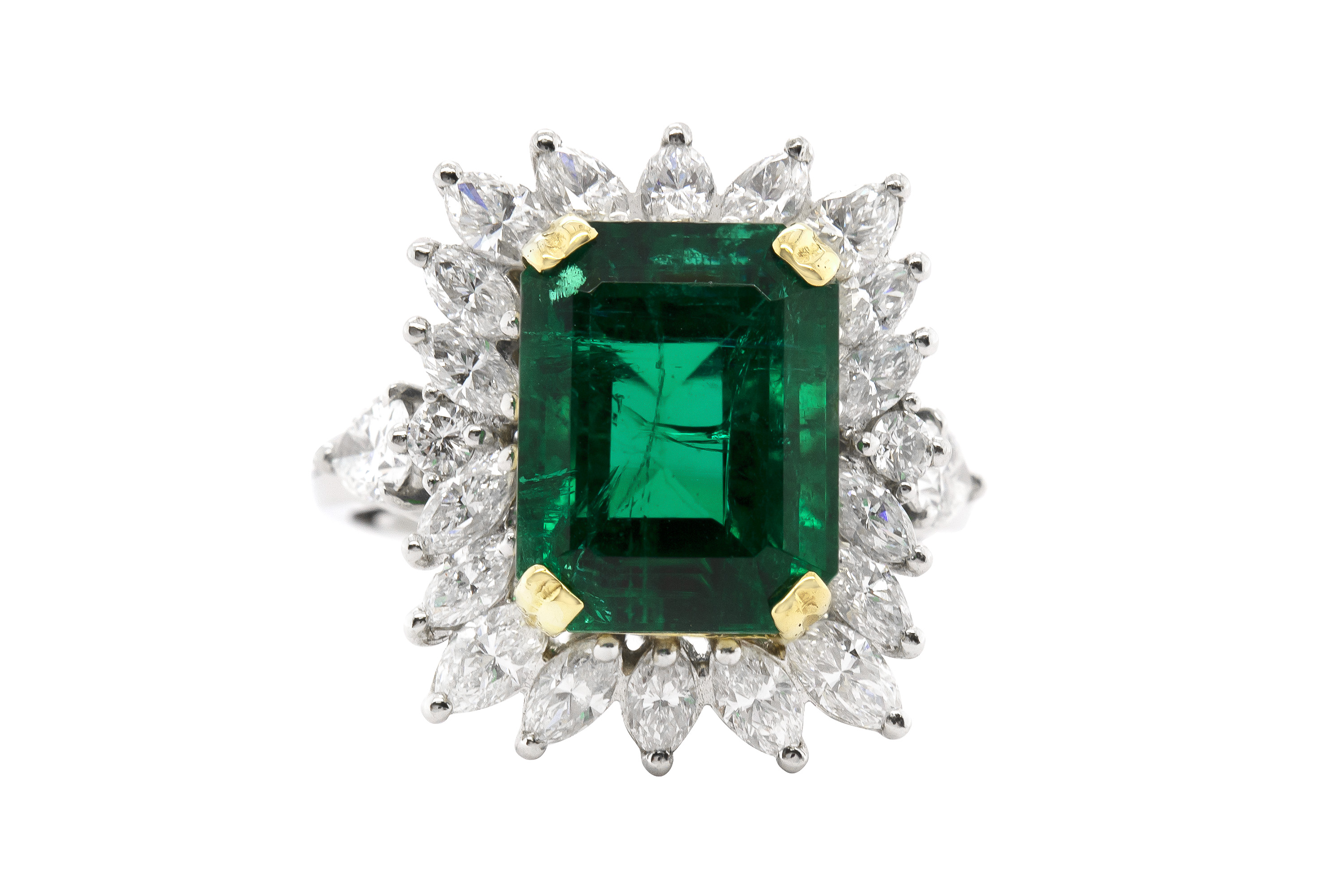 A Guide to Emerald Wedding Ring