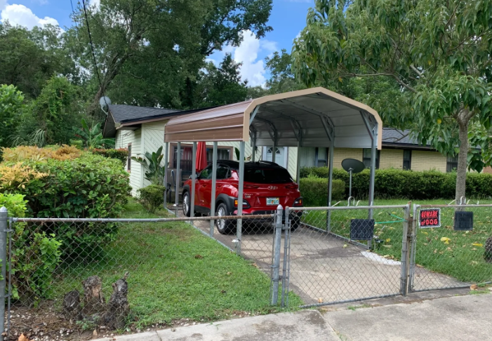 What to Consider When Buying a Single Car Carport in Florida