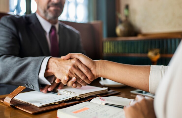 What Qualities Should You Look for in a Commercial Lawyer in Adelaide?