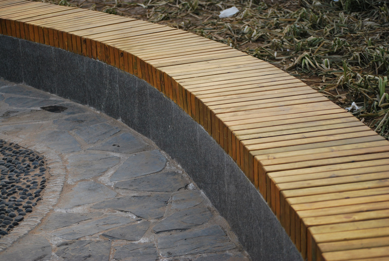 Why Should You Consider Bench Seating In Your Gym?