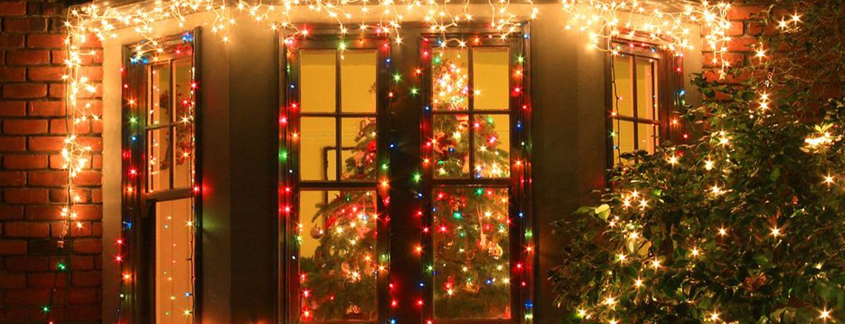 Complete of Entertaining - Animated Out of doors Xmas Decor