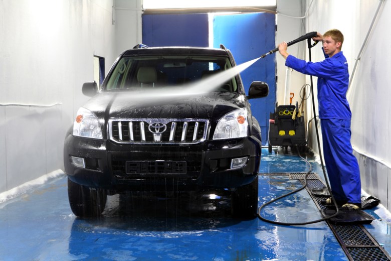 Kickstart a Profitable Car Wash Business with Spiffy Clone