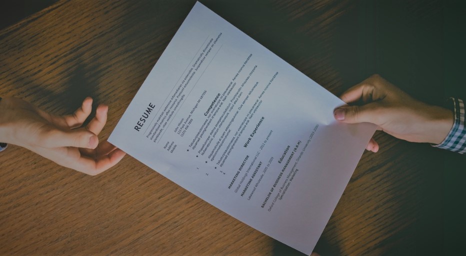 What is an essay used for and how to write essay&