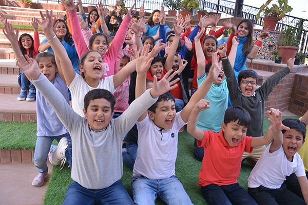 CBSE Board School In Gurgaon- Imitate Real-life Situations In Collaborative Environment