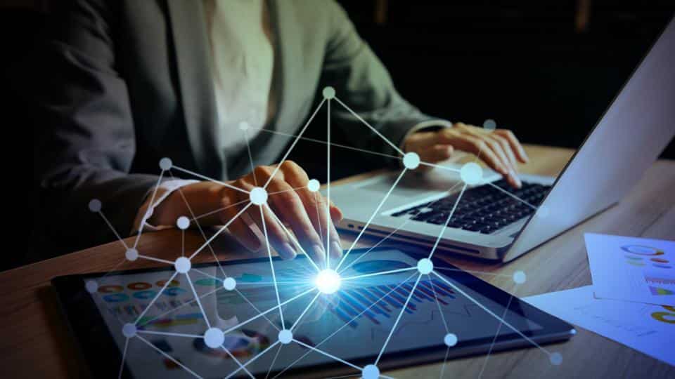 Kelebihan dan Hambatan Media Pembelajaran