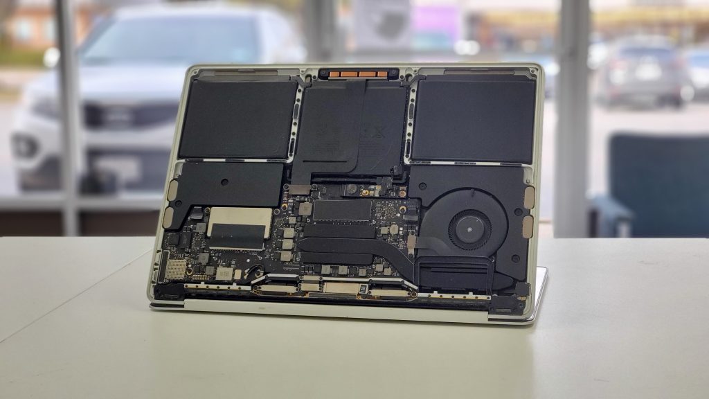 Broken MacBook Pro Screen Replacement