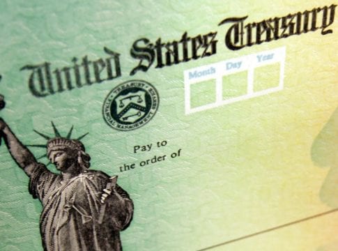 Facebook Is providing A Live Chat Support System For Users