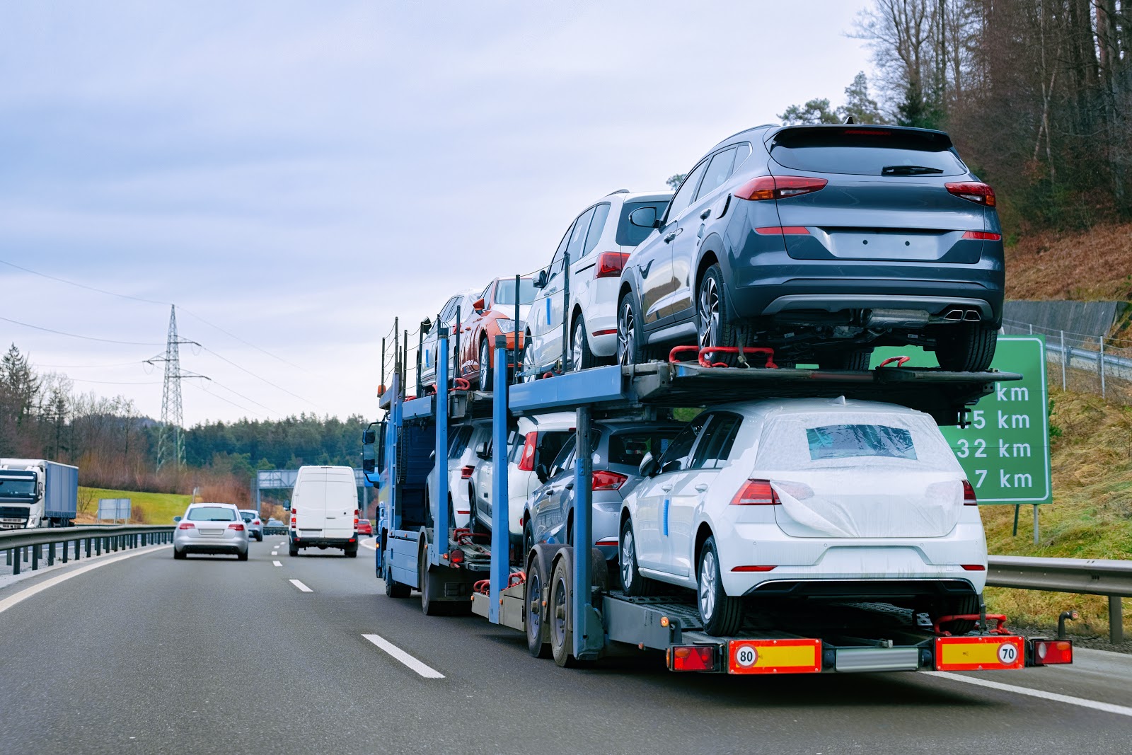 Benefits of Choosing a Car Transport Company