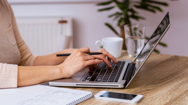 Amazing Tricks for Writing High-Quality Admission Essay – Guide 2022