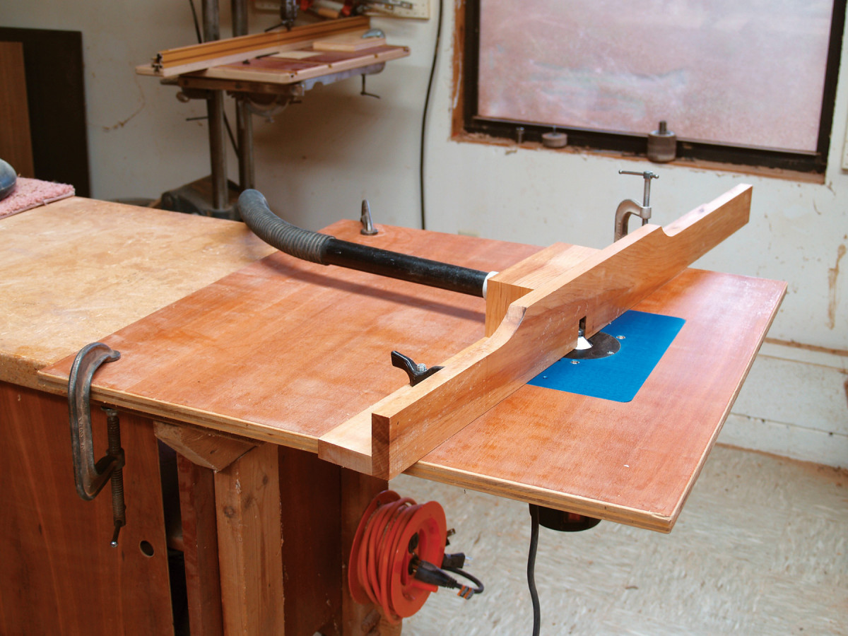 how to make a router table for a plunge router