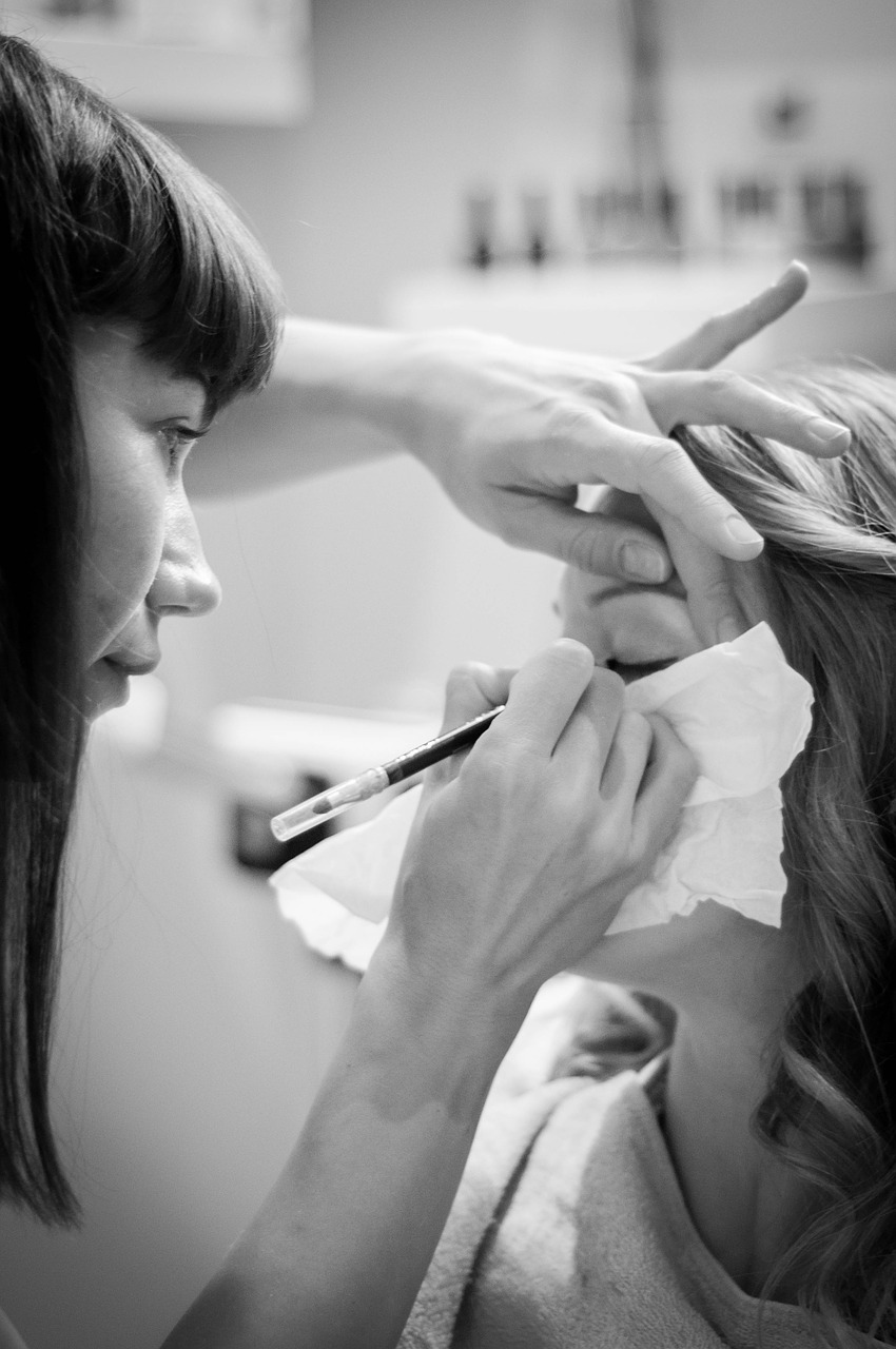 Which is best eyeliner or kajal?