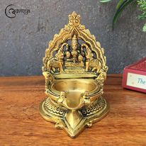 6 Fundamental Pooja Room Vastu Tips for a Happy Home