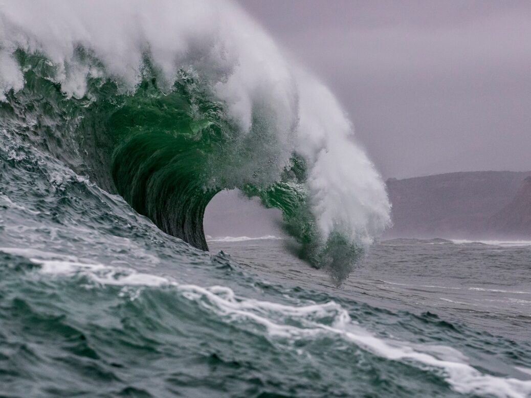 Minesto and Schneider Electric collaborate on ocean energy farms