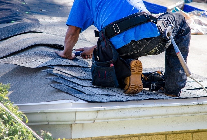 5 Benefits of Hiring Roofing Repairs Professionals