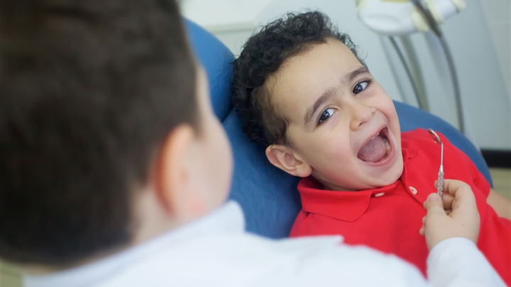 10 Tips to Keep Your Child's Teeth Healthy