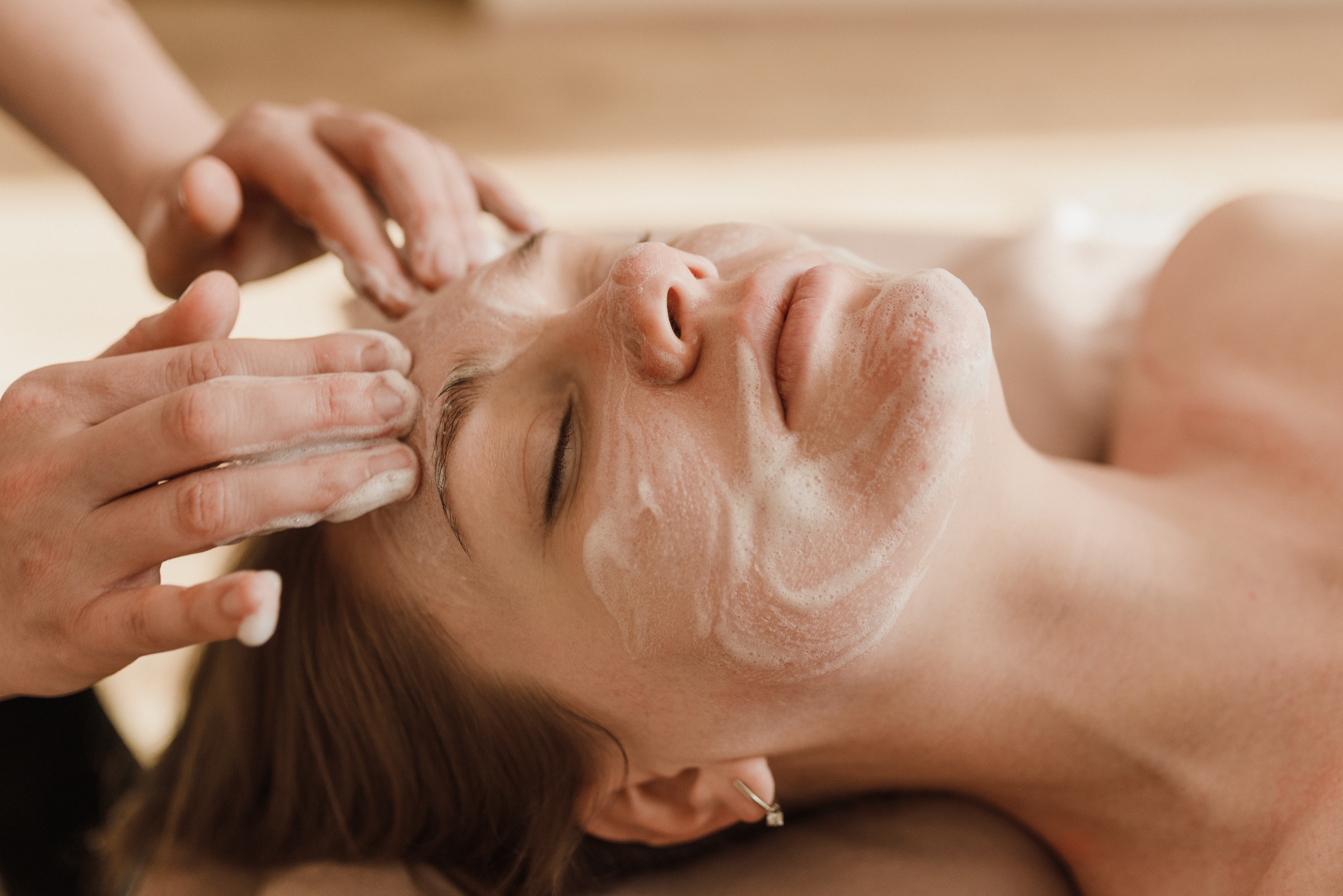 Best De-Tan Treatments To Beat The Sun