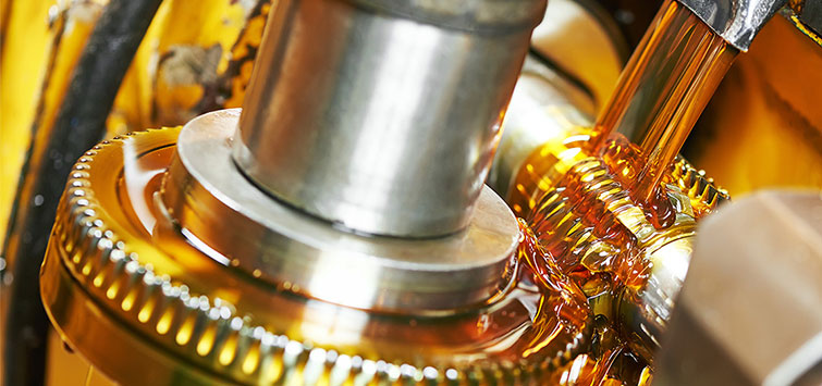 How to Choose the Right Hydraulic Oil for Your Equipment Needs?
