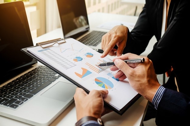 Hire Best Financial Advisor in Montreal | Groupe Financier Signature