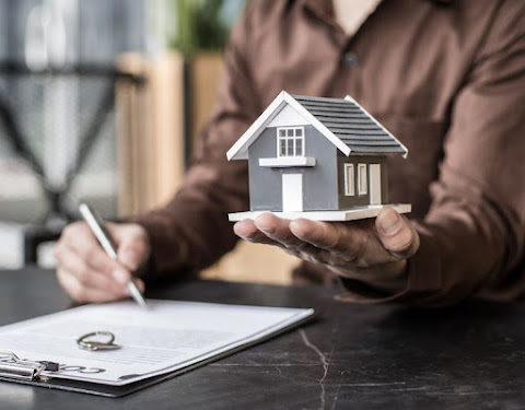 Tailored Real Estate Solutions: What to Expect from a Client-Focused Team