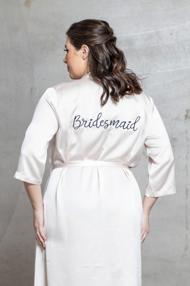 Find The Perfect Bridal Robes Online In Various Styles And Designs
