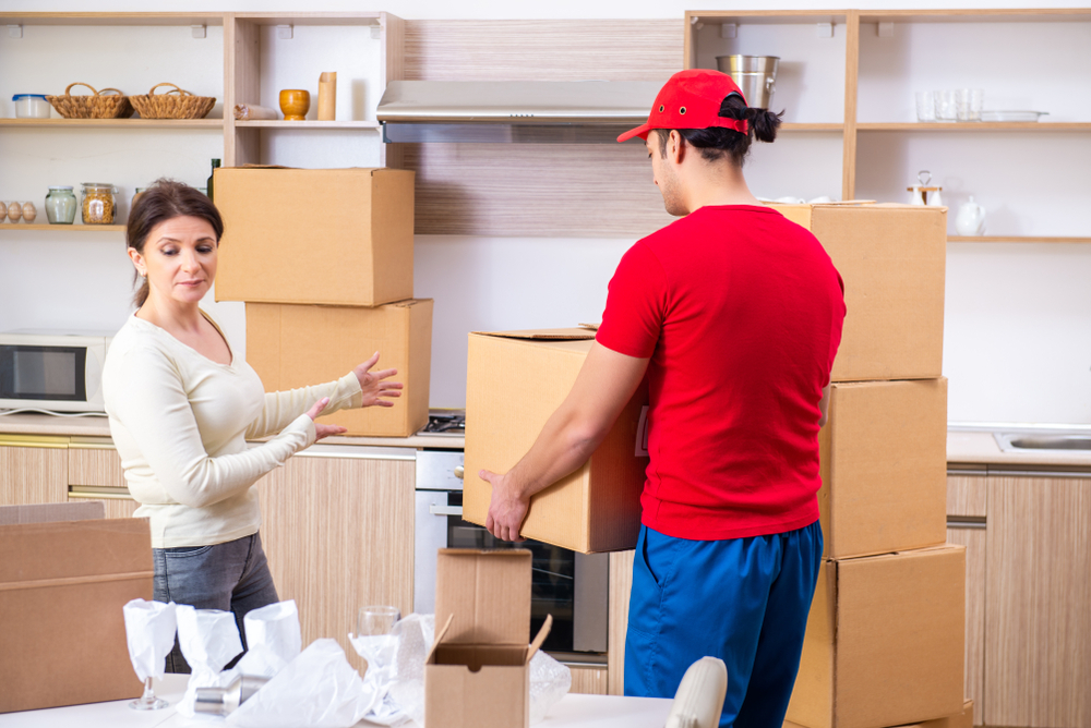 Why Should I Hire Professional Packers and Movers in Dubai?
