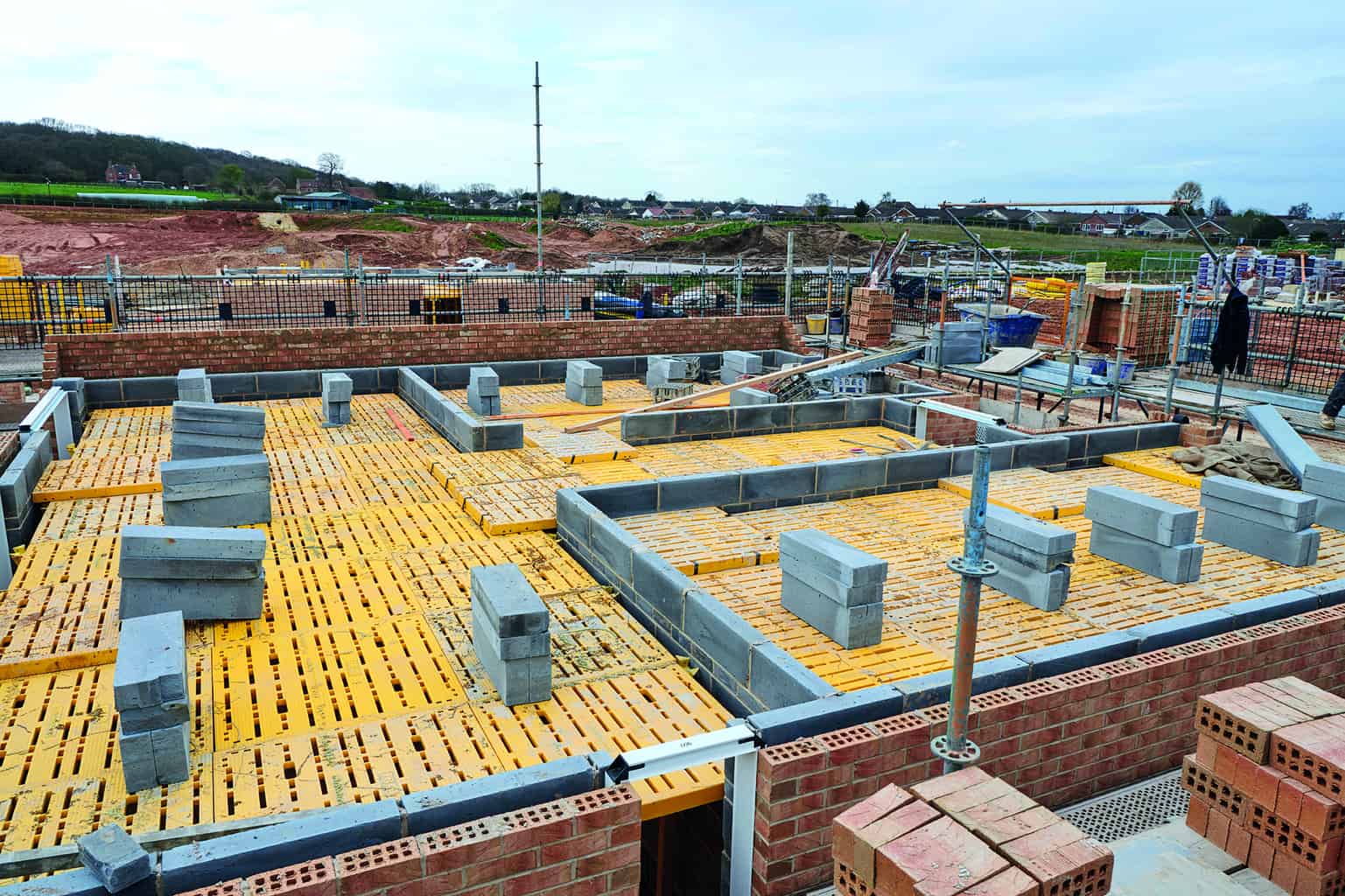 Prevent Falls and Improve the Safety of your Workers with Crash Deck Scaffold