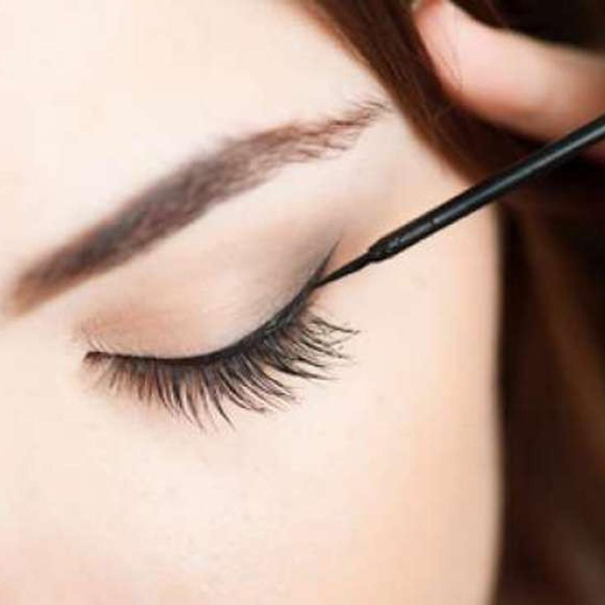 Eyes That Pop: The Best Eyeliners in Pakistan