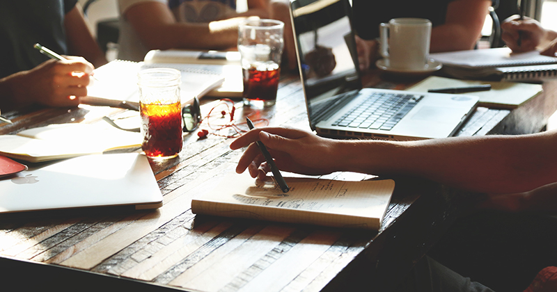 Top 5 Literature Review Writing Tips for Beginners